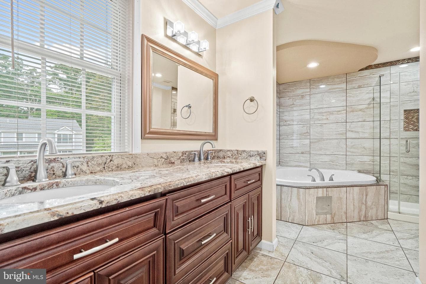 6802 Upper Mills Circle photo 16
