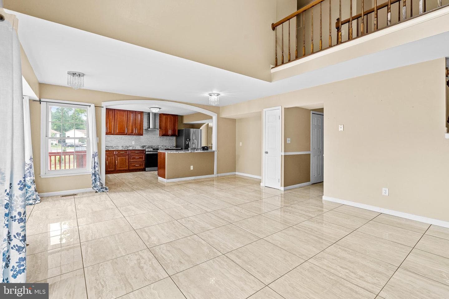 6802 Upper Mills Circle photo 5