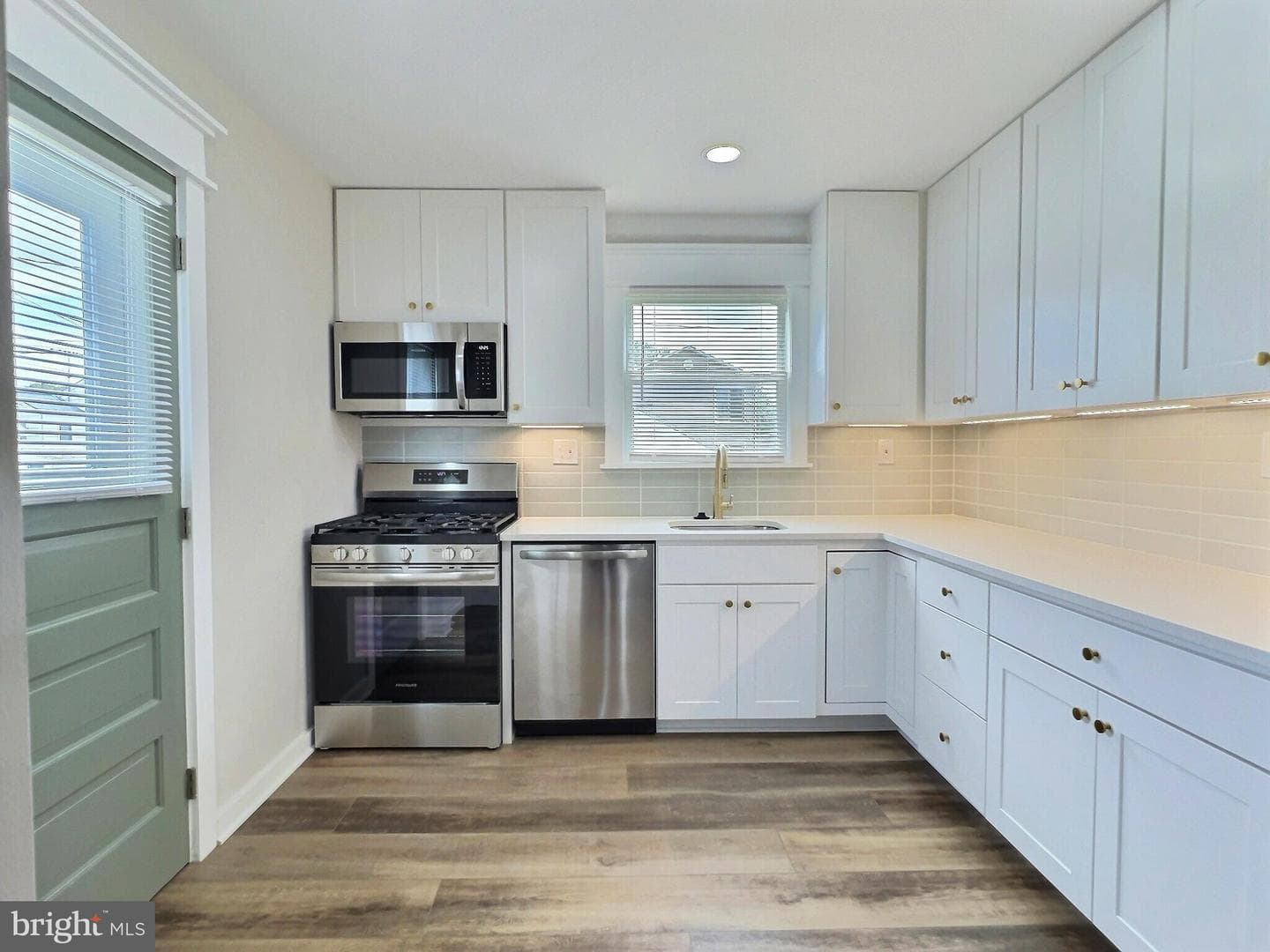 214 Parkwood Road photo 11