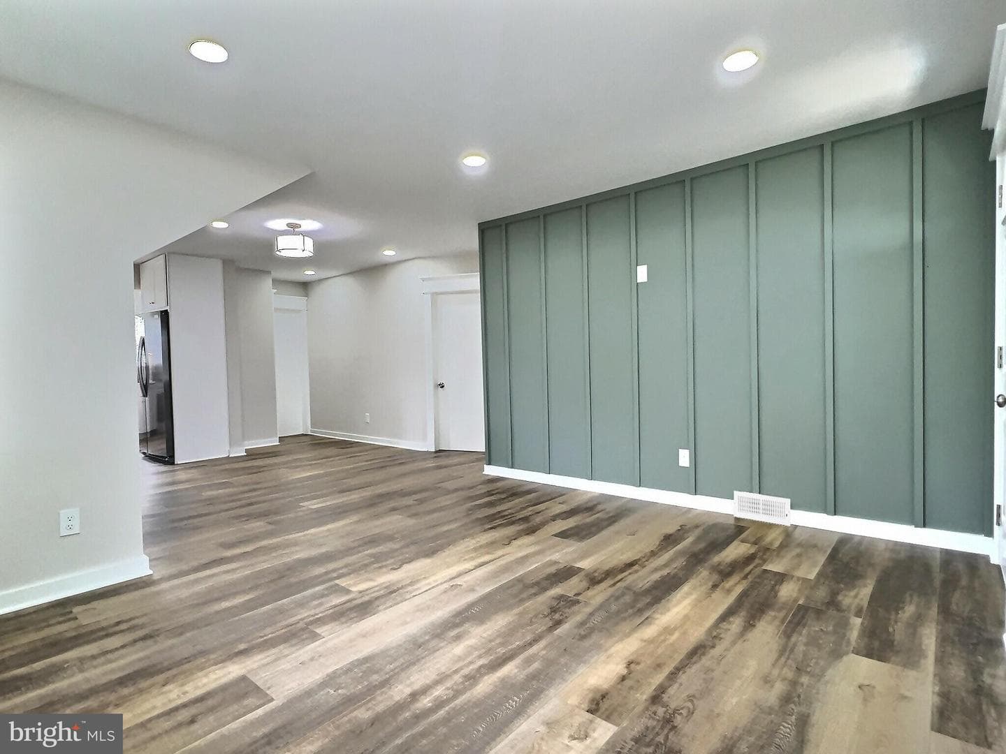 214 Parkwood Road photo 7