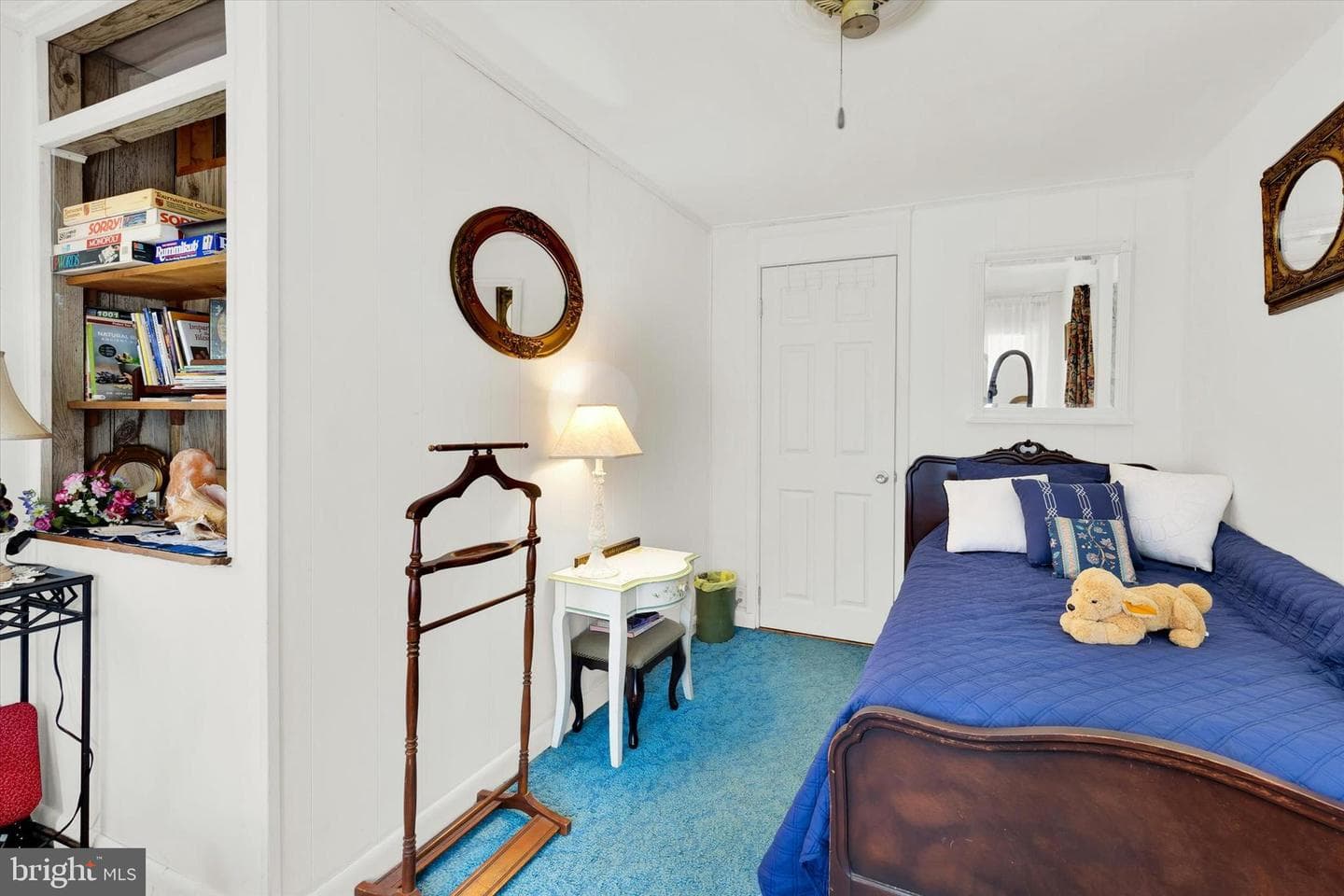 606 Freeland Road photo 39
