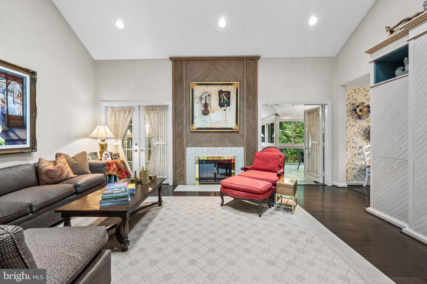 3610 Michelle Way photo 10