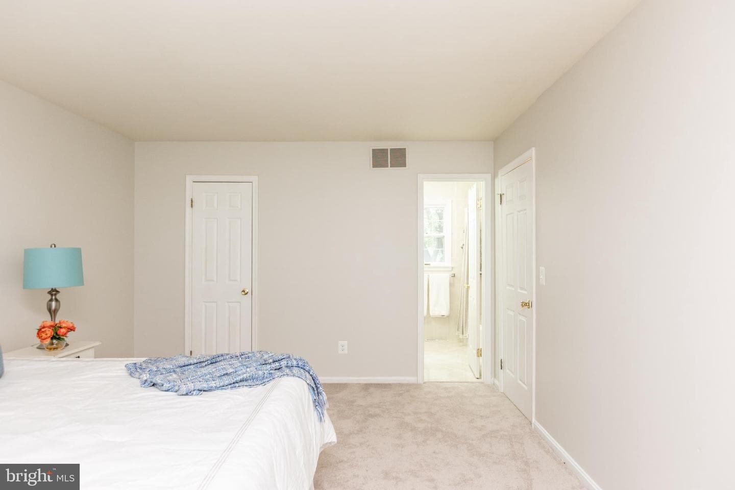 9 Chesterfield Court photo 21