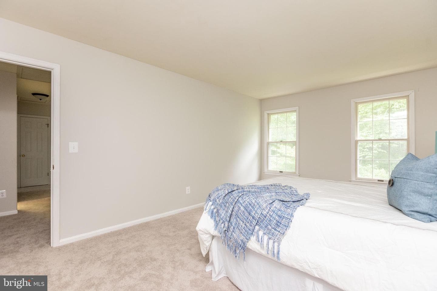 9 Chesterfield Court photo 22