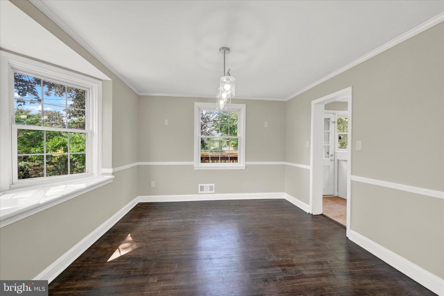 1548 Cottage Lane photo 8