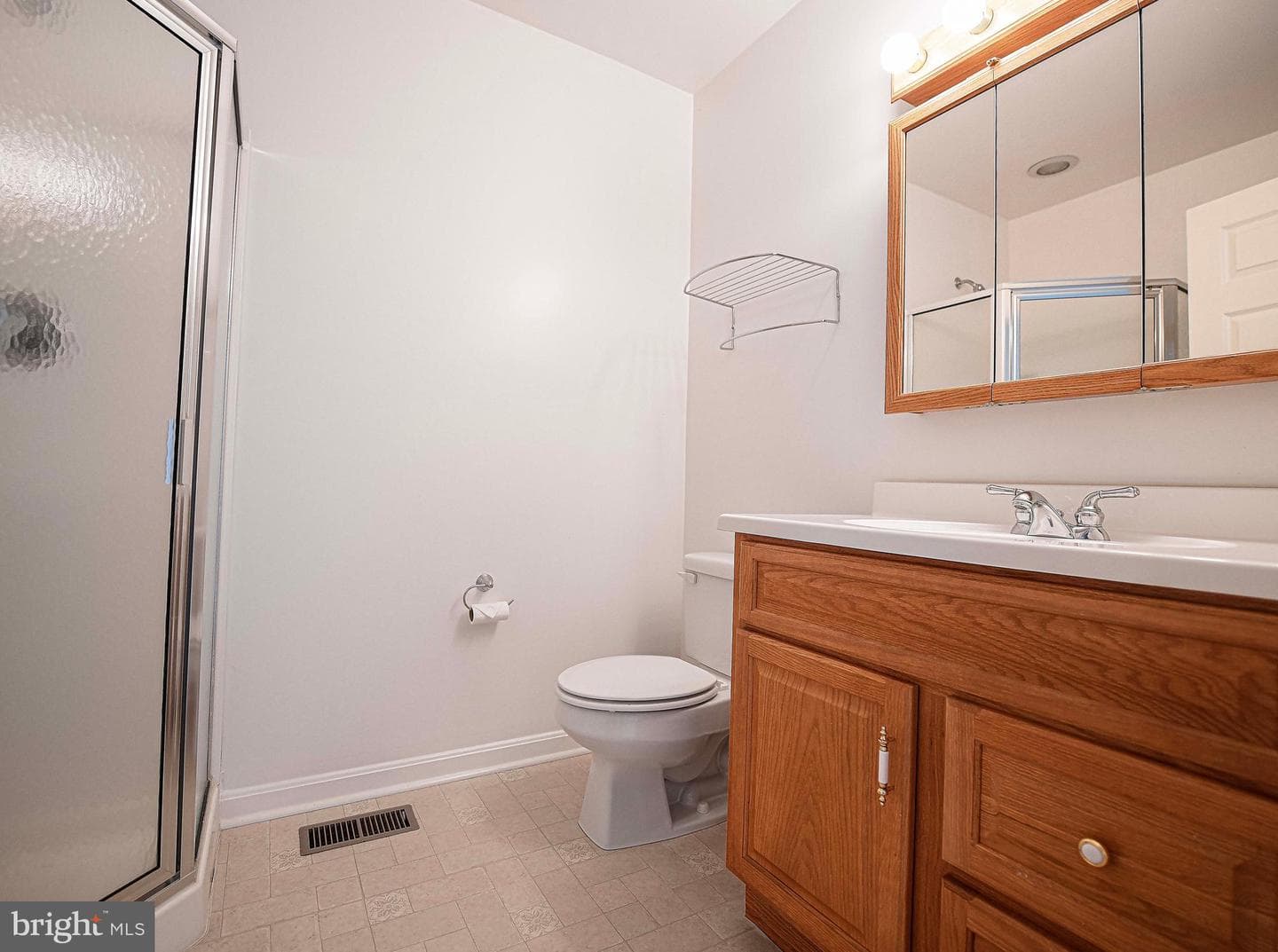 9007 Simms Avenue photo 14
