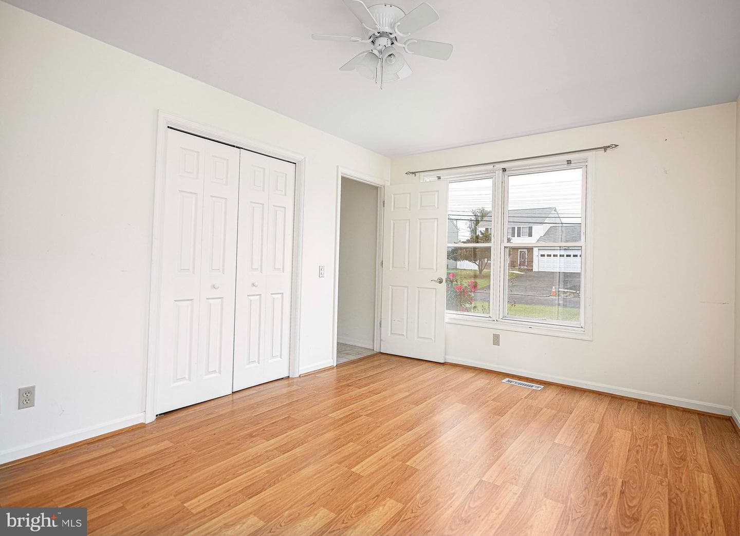 9007 Simms Avenue photo 17