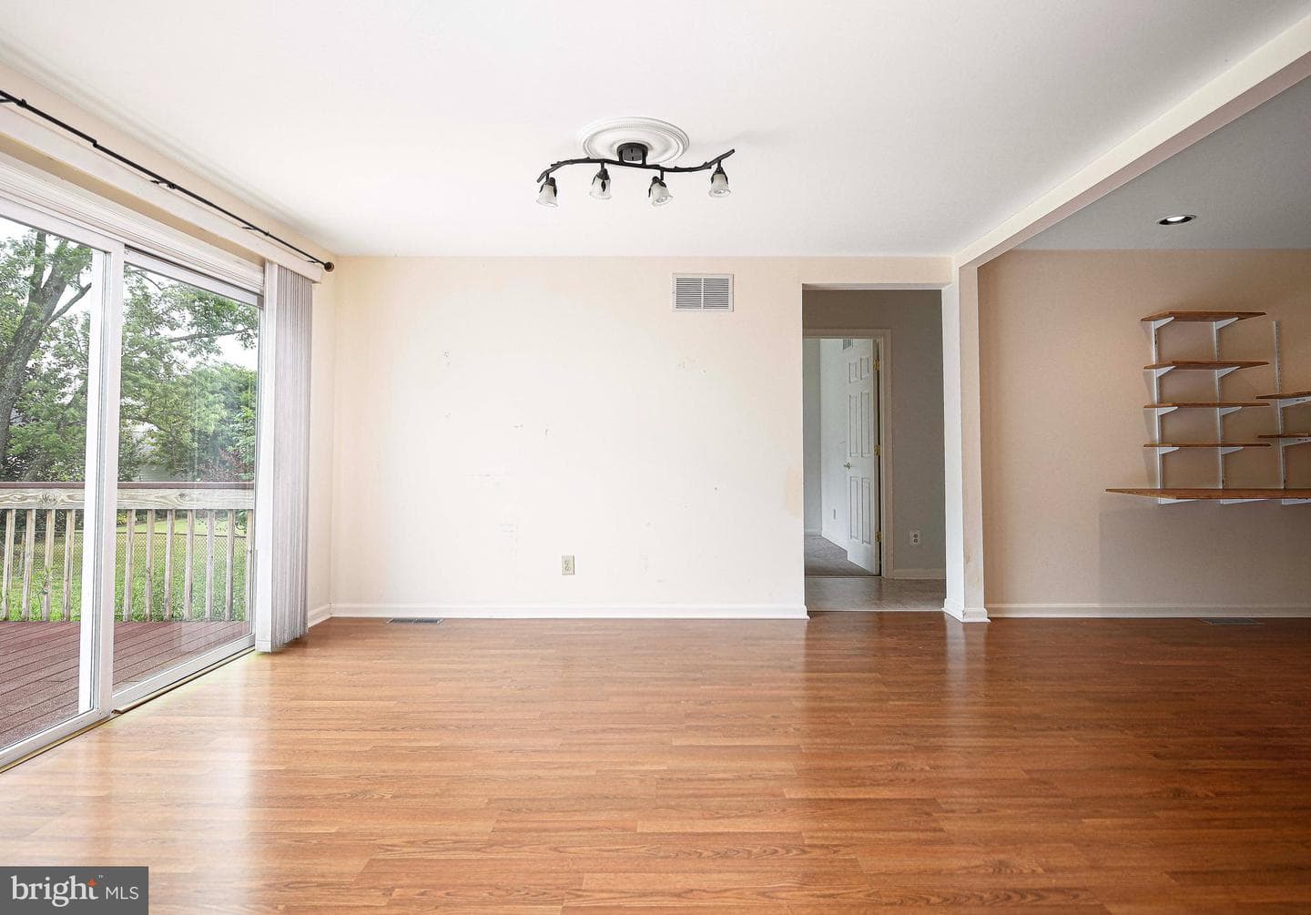 9007 Simms Avenue photo 8