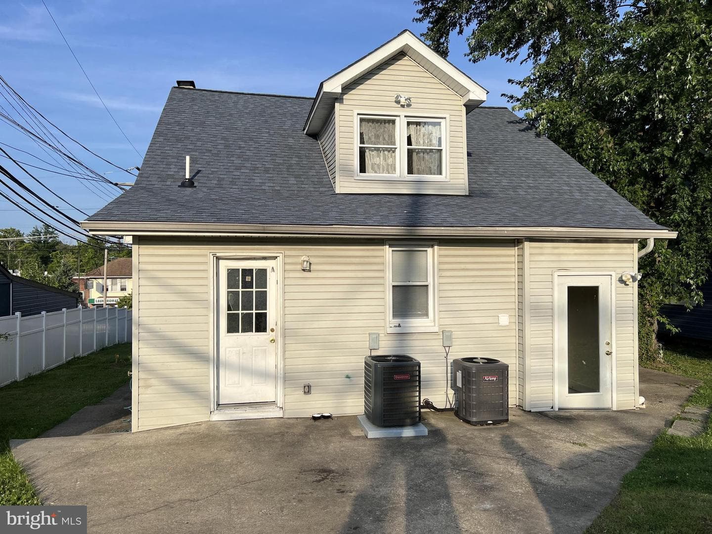 5504 Carville Avenue photo 26