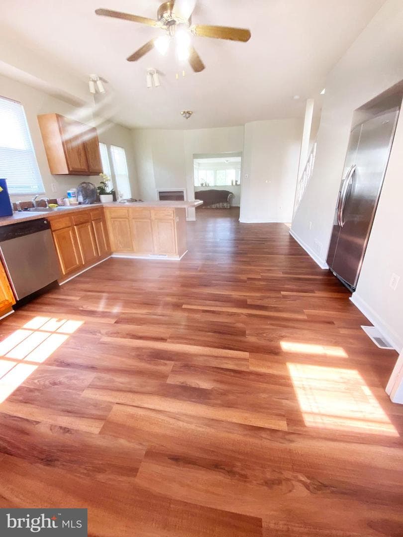 5504 Carville Avenue photo 3