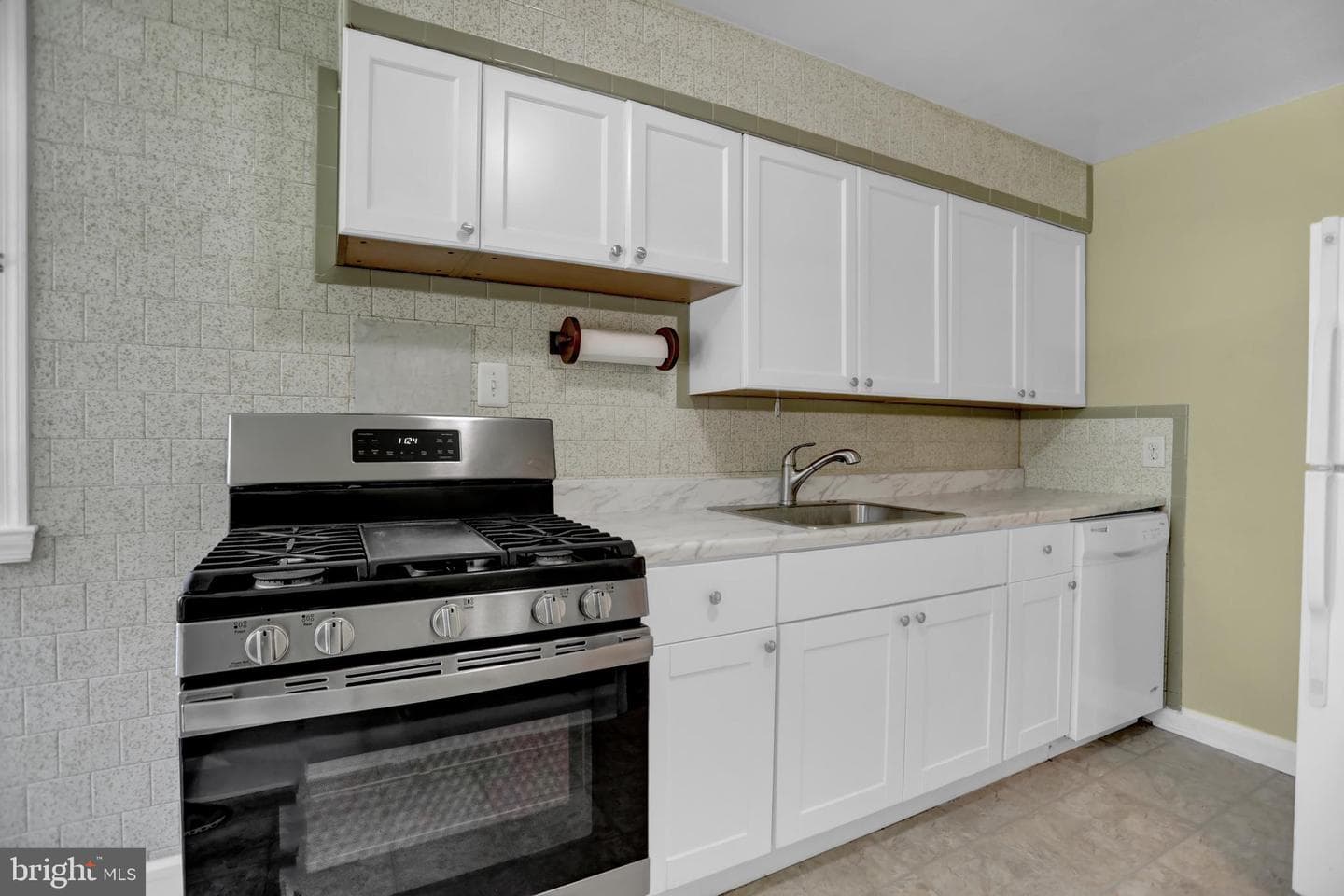 354 Leeanne Road photo 10