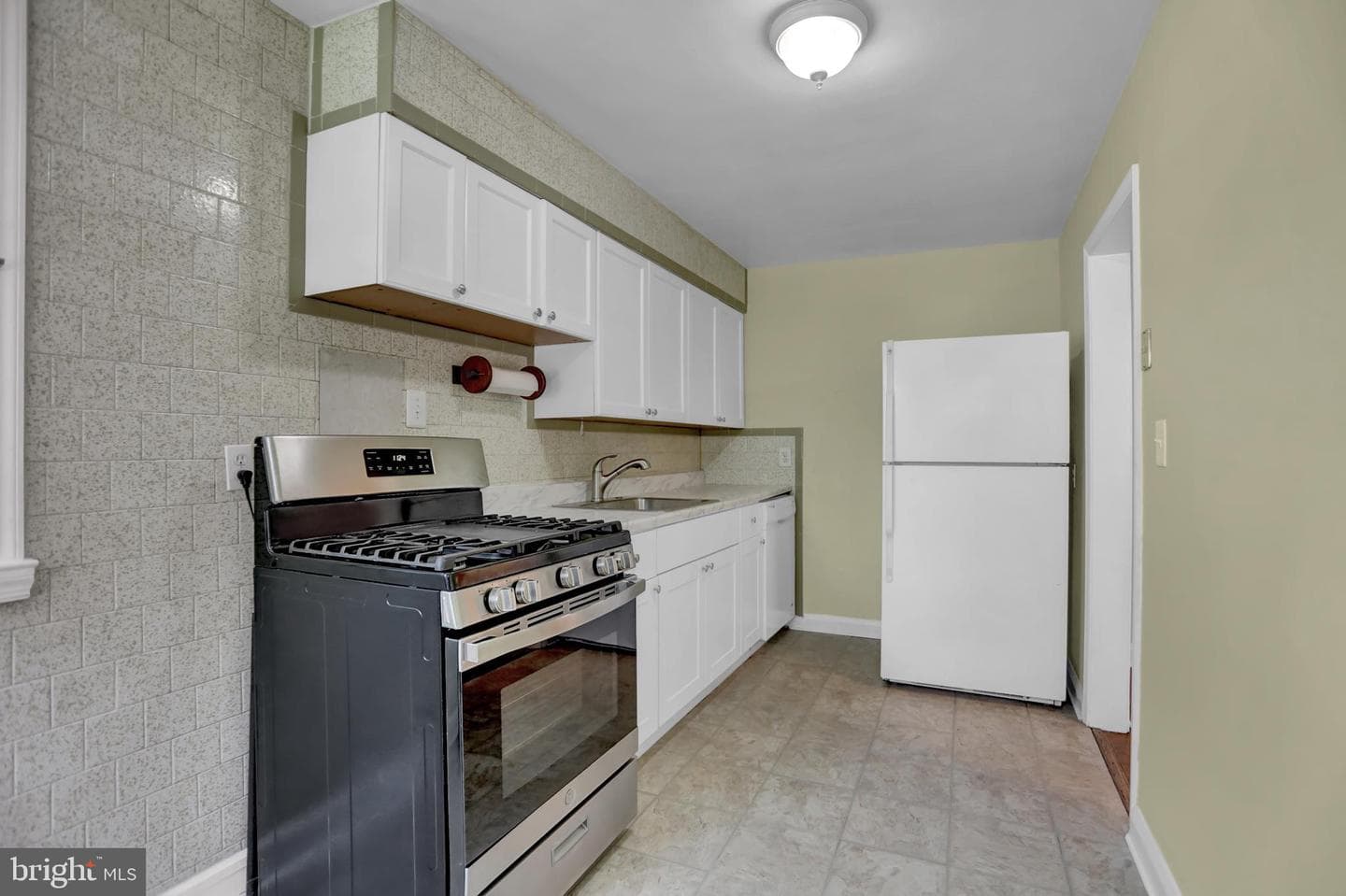 354 Leeanne Road photo 11