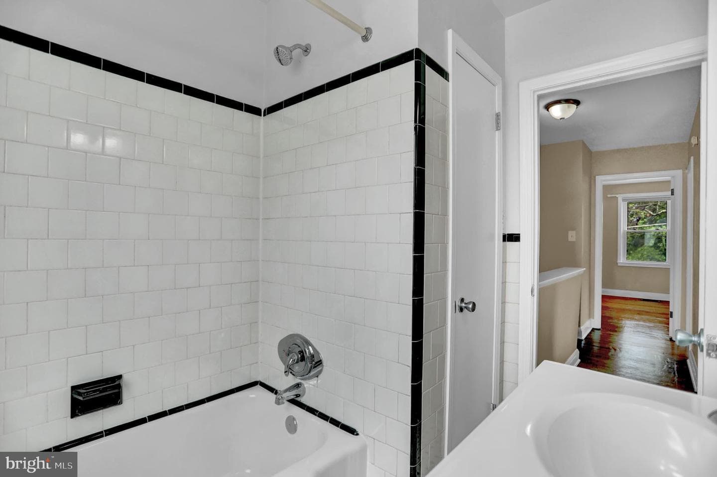 354 Leeanne Road photo 19