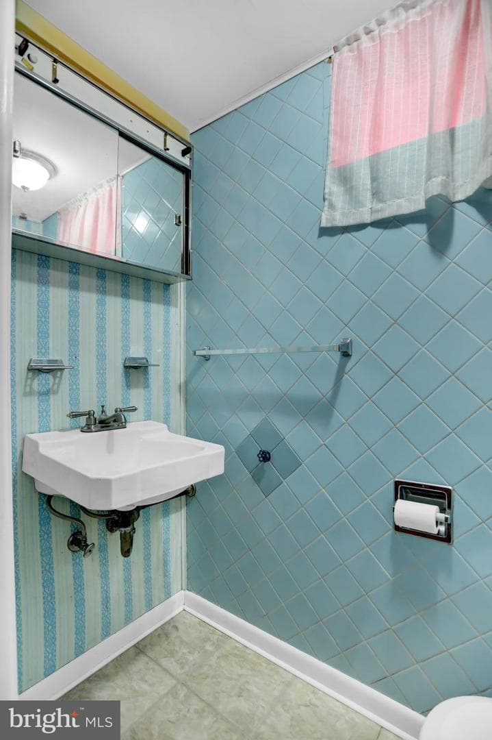 354 Leeanne Road photo 27