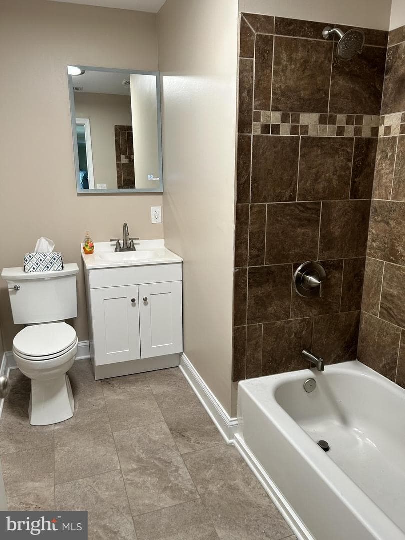 2235 Lincoln Avenue photo 24
