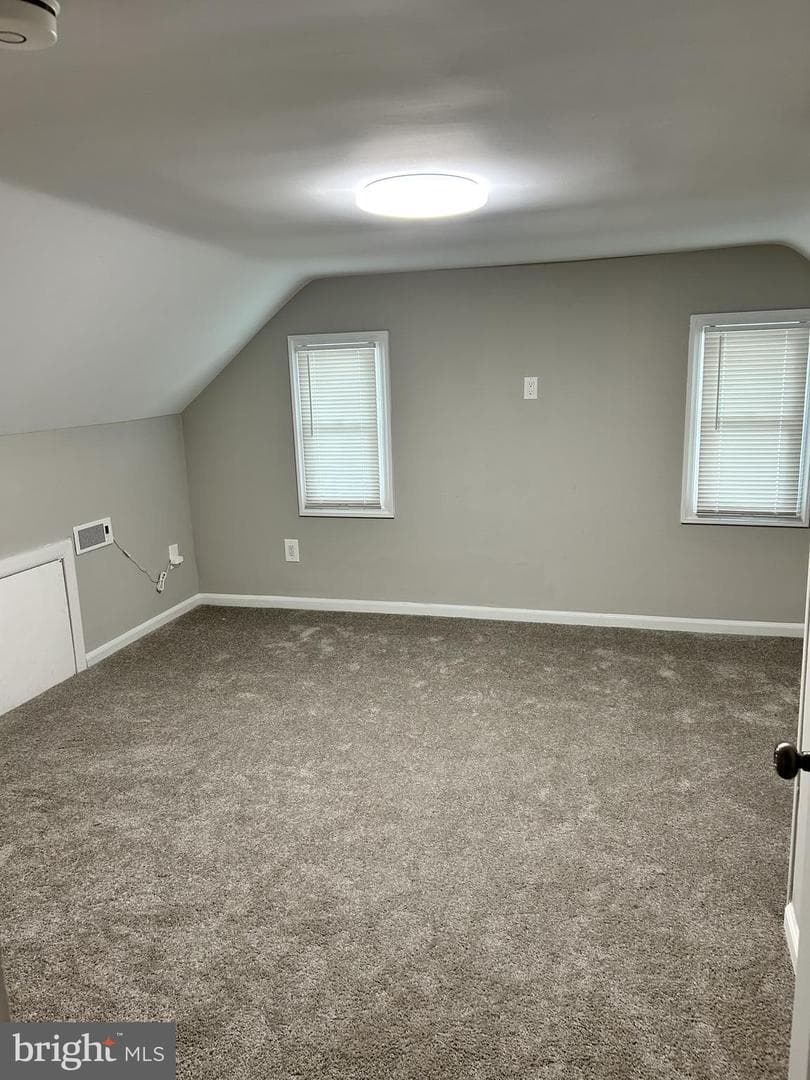 2235 Lincoln Avenue photo 32
