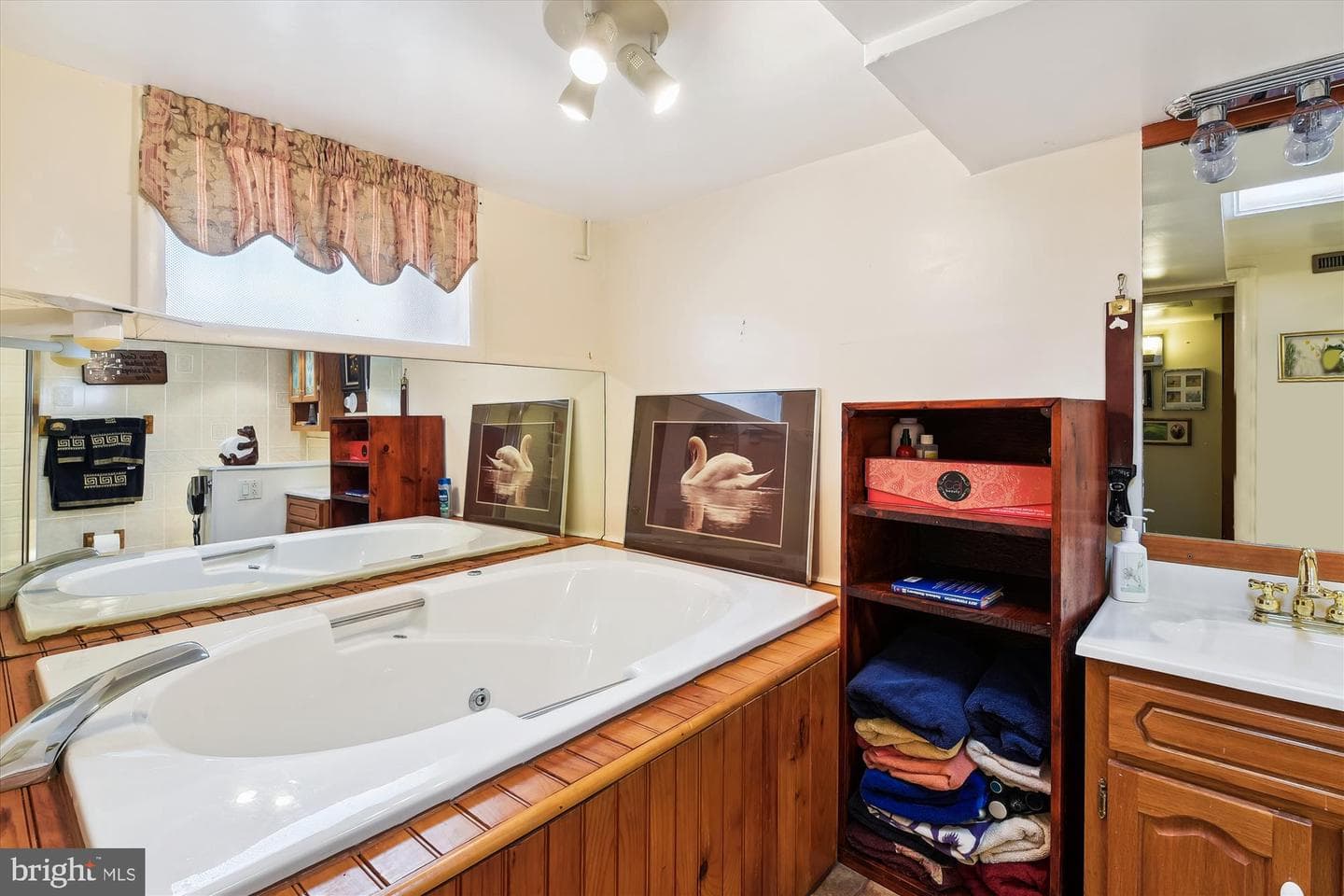 12127 Park Heights Avenue photo 36