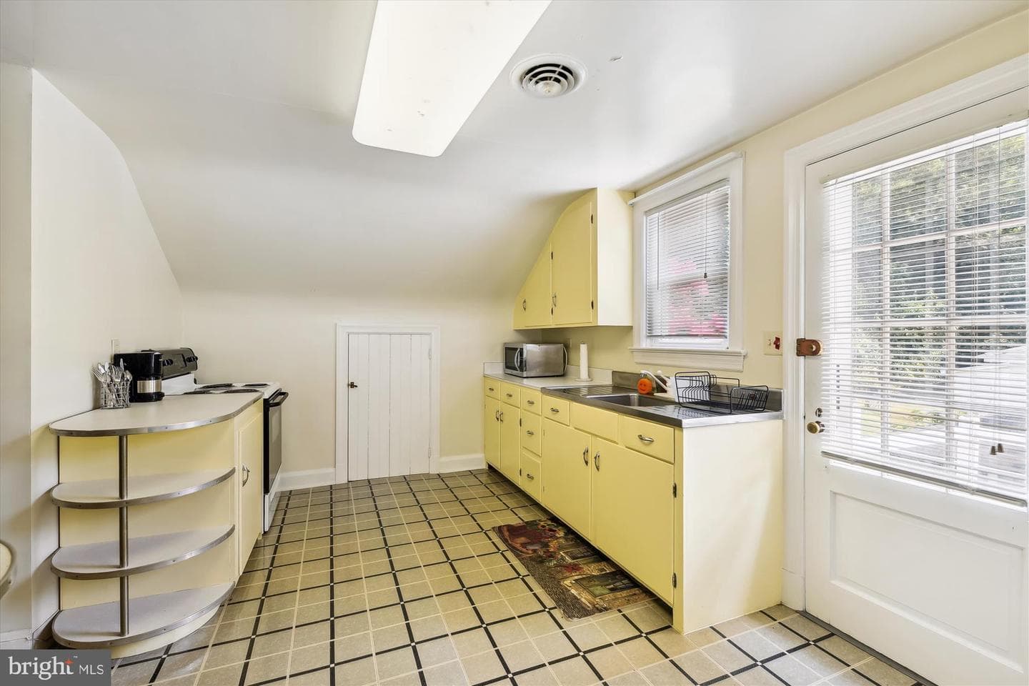 12127 Park Heights Avenue photo 41