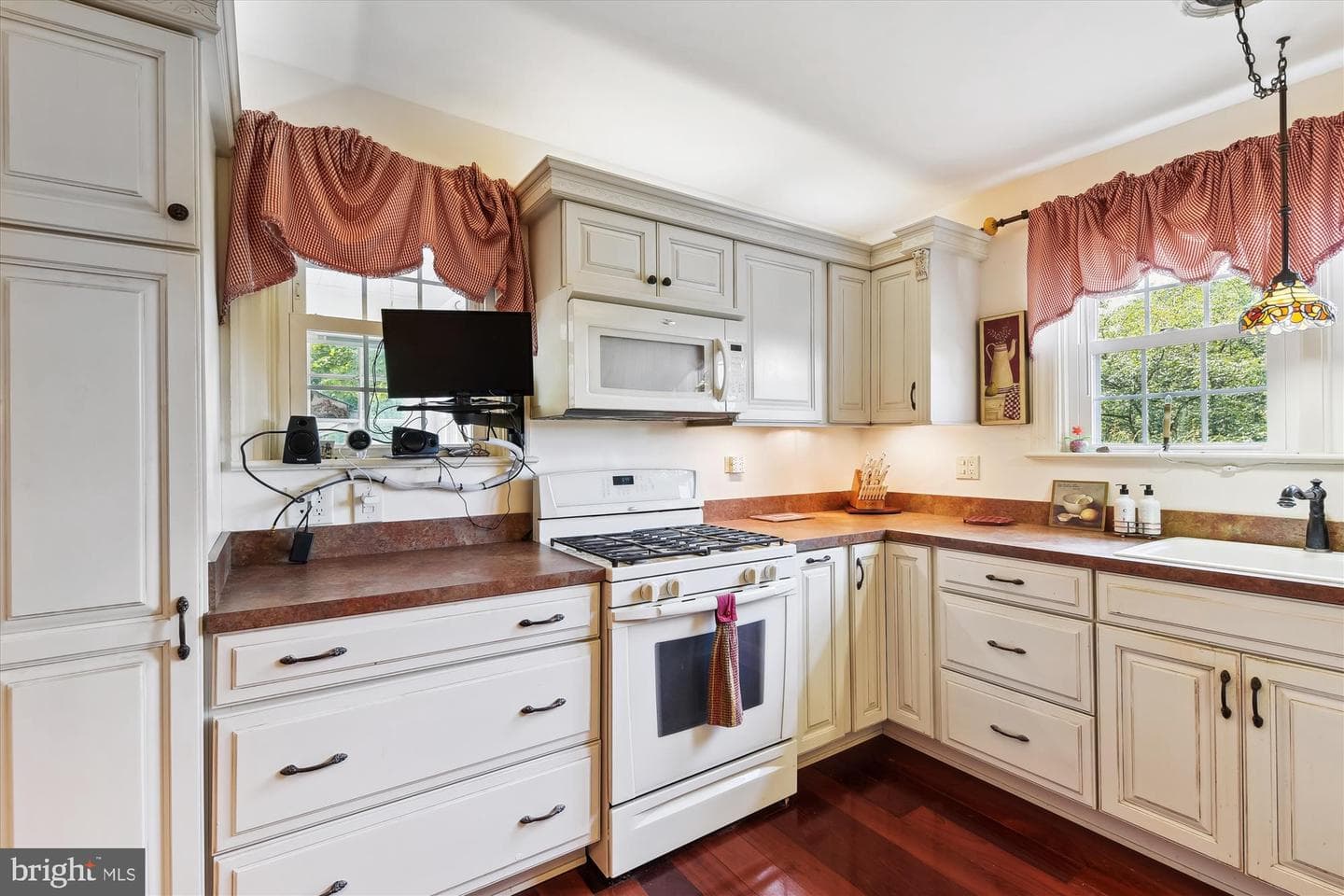 12127 Park Heights Avenue photo 9