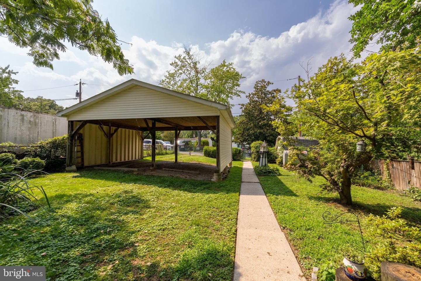 1717 Anne Avenue photo 2
