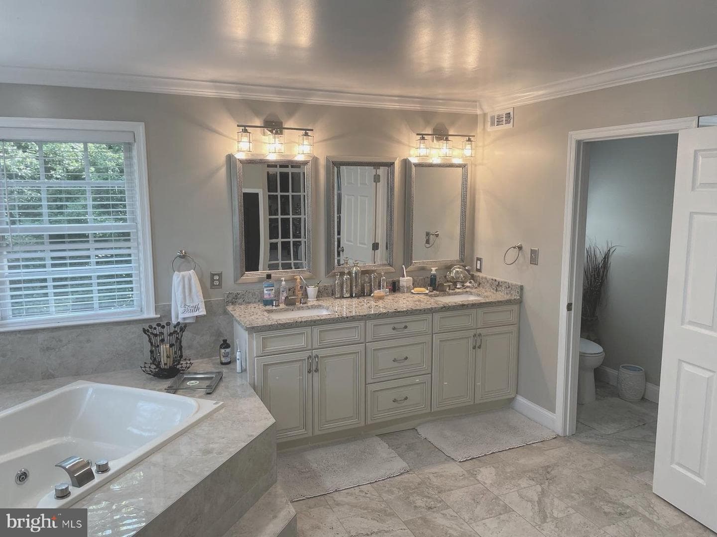 9319 Migan Road photo 14