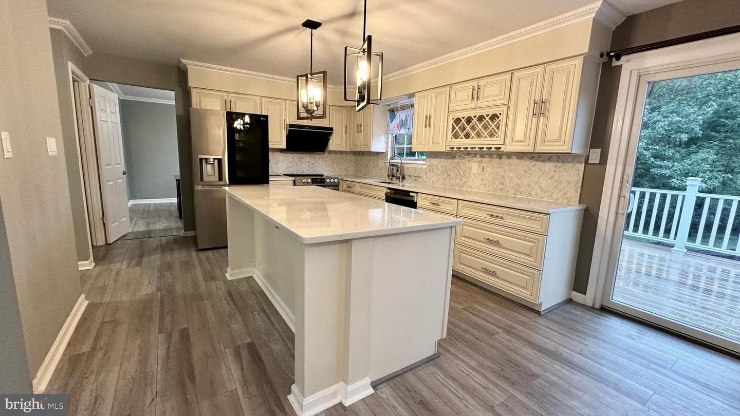 520 Westside Boulevard photo 35
