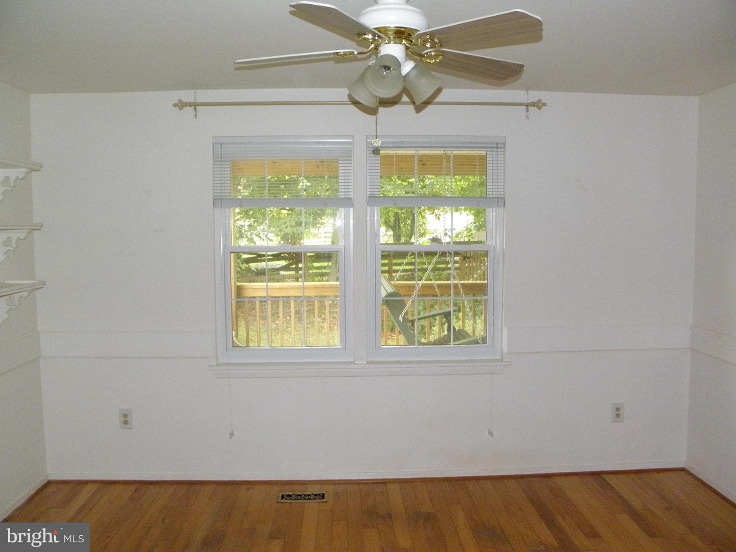 4 Flintridge Court photo 15