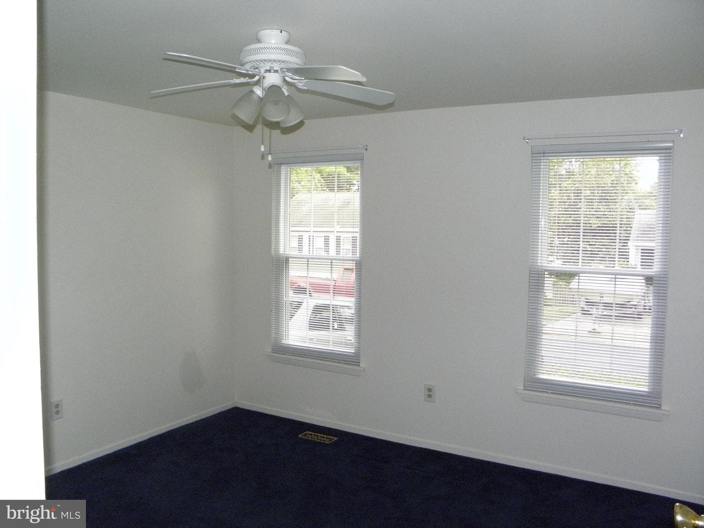 4 Flintridge Court photo 22