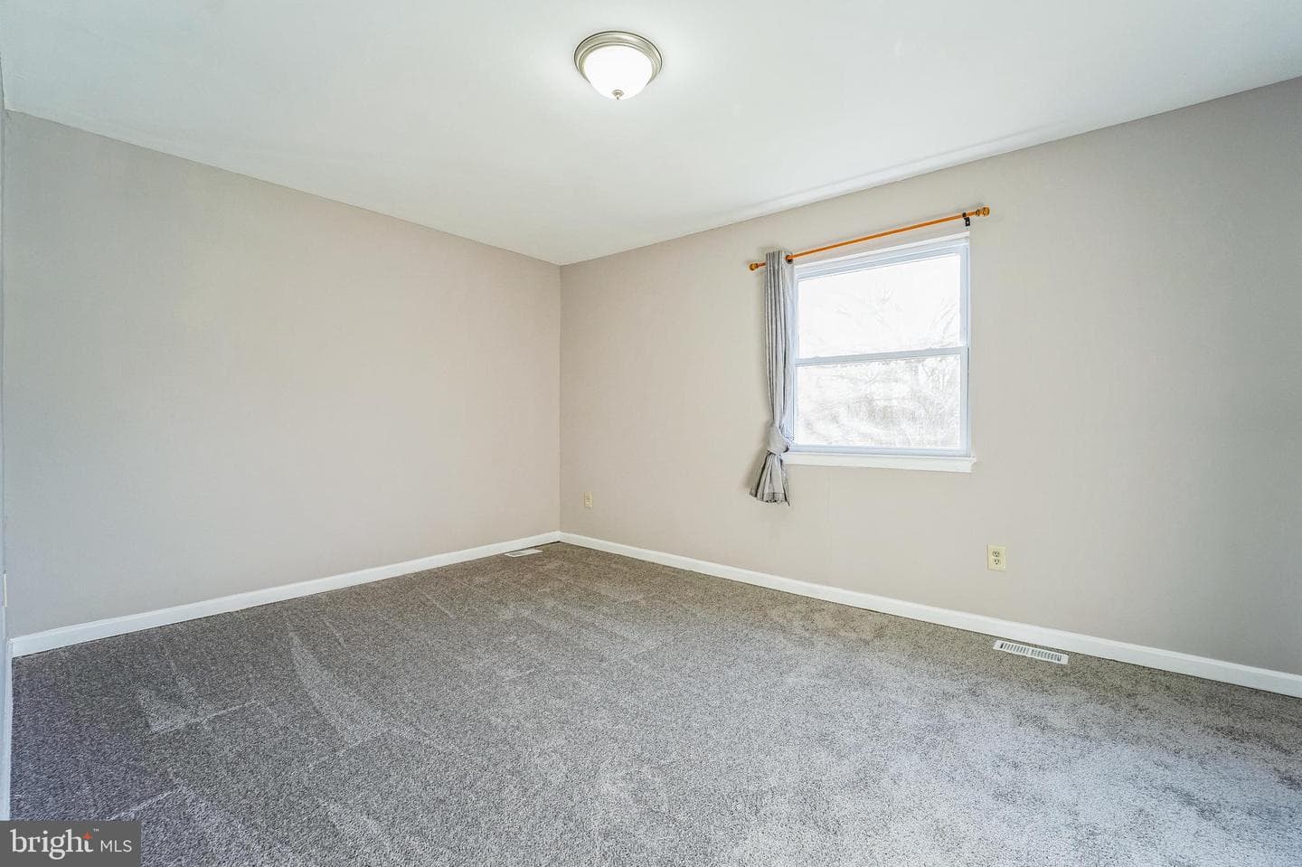 8 Mainview Court photo 25