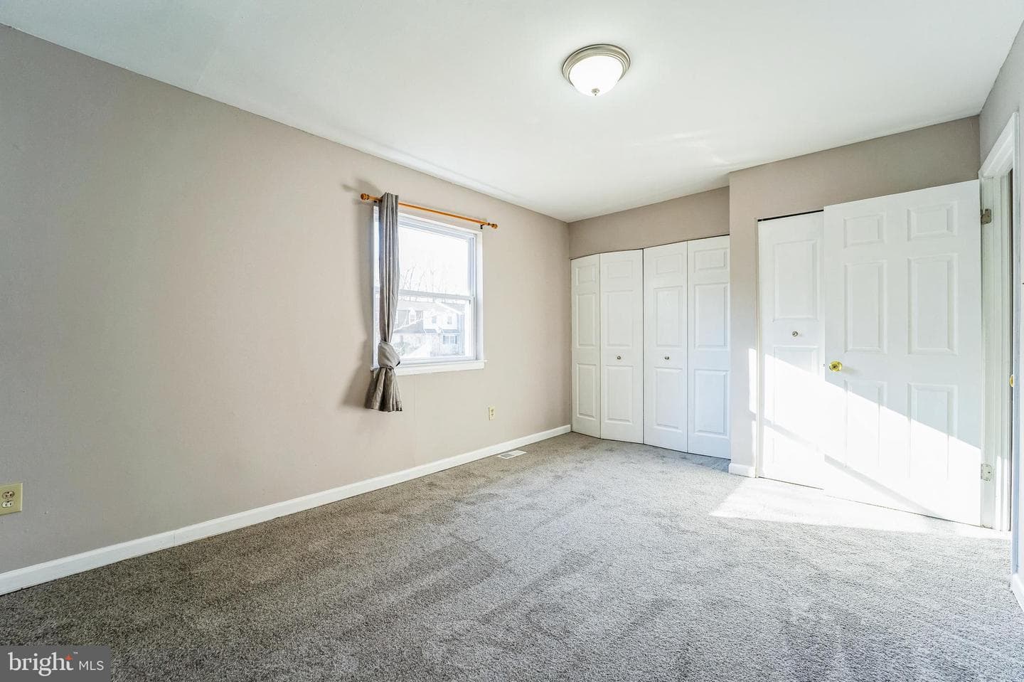 8 Mainview Court photo 27