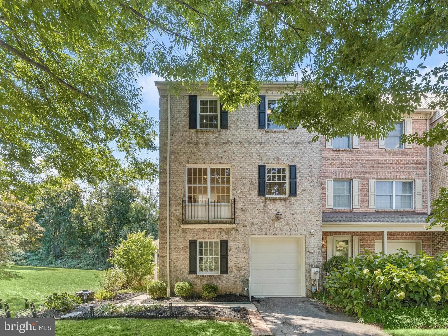 208 Castletown Road photo 1