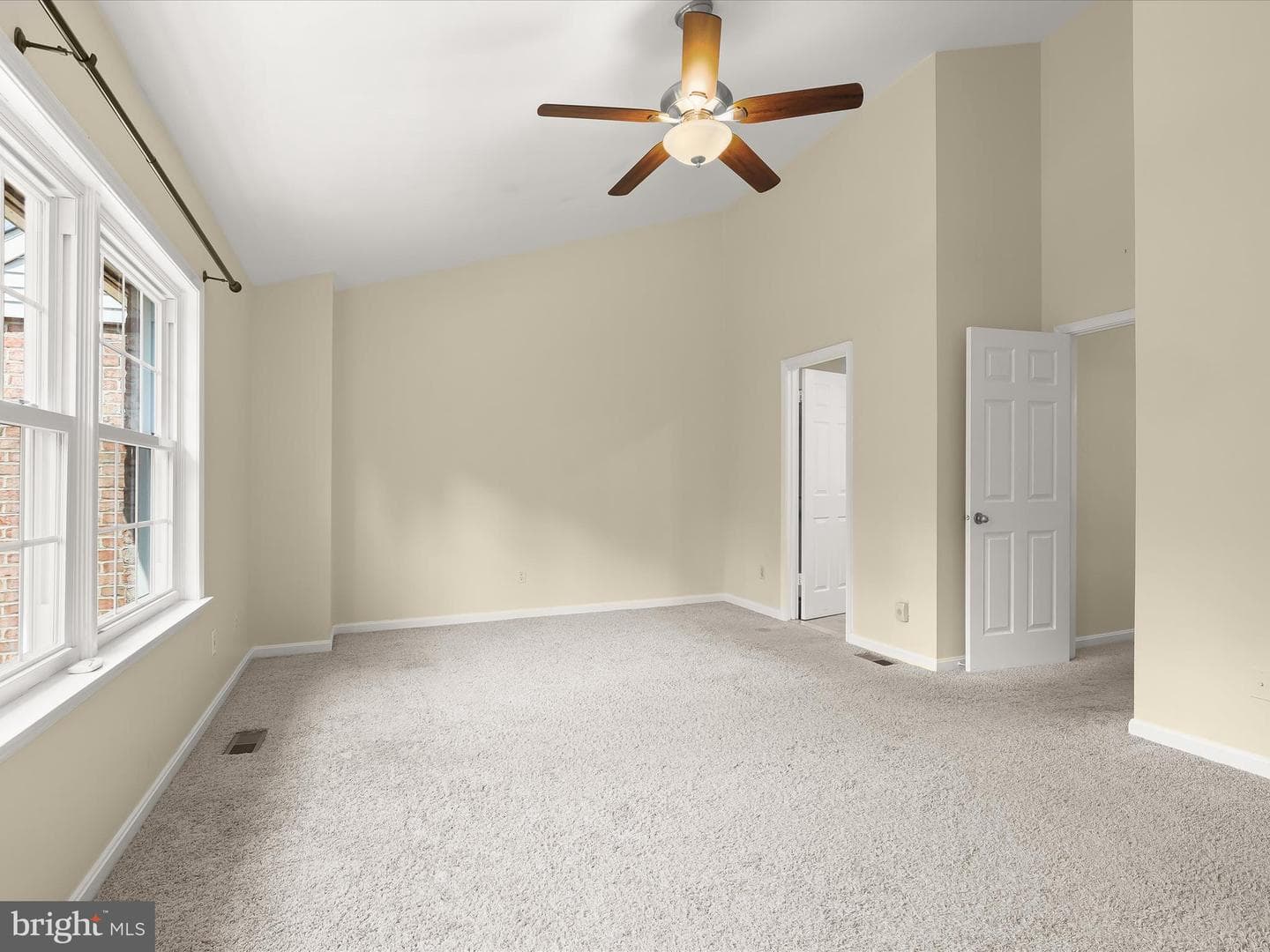 208 Castletown Road photo 34