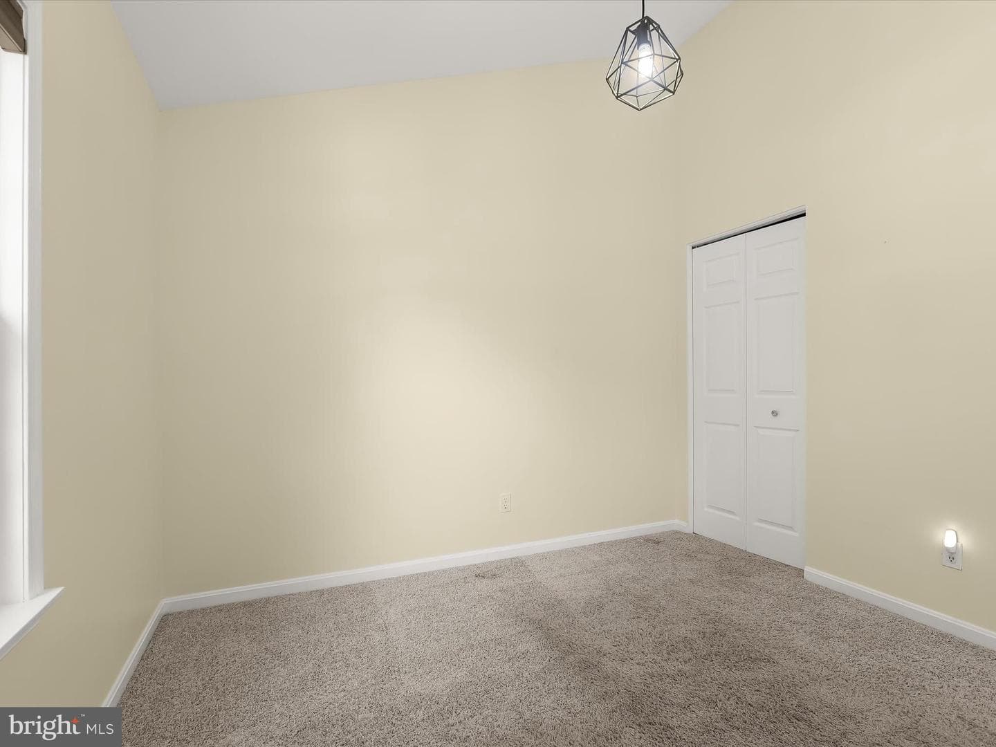 208 Castletown Road photo 39