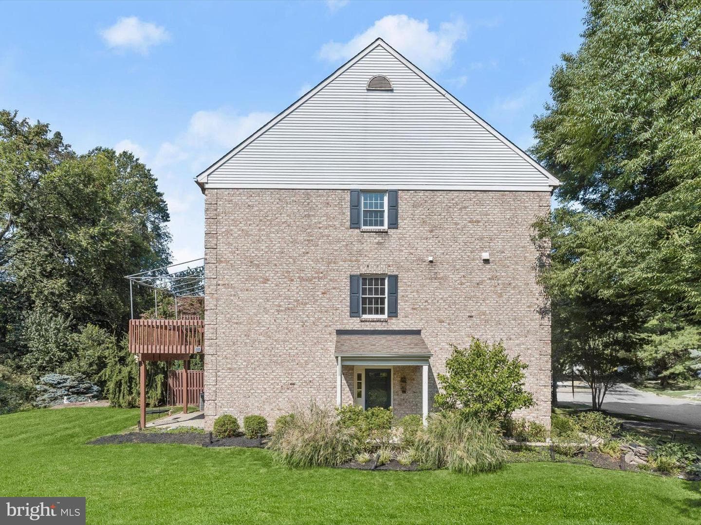 208 Castletown Road photo 44