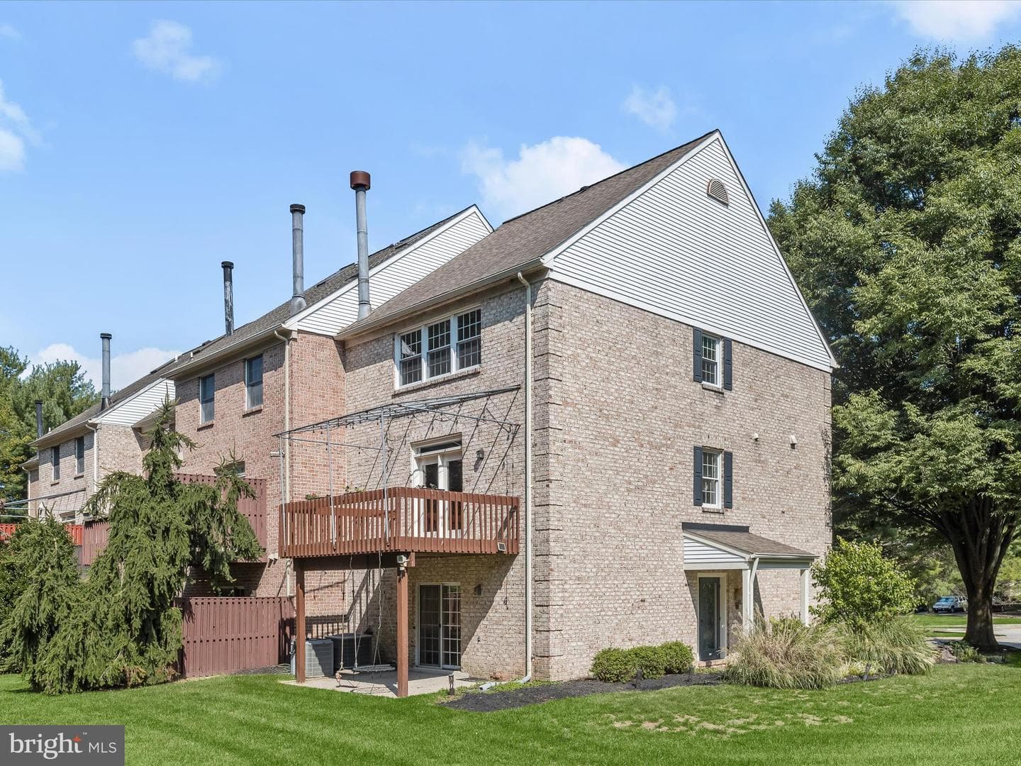 208 Castletown Road photo 46