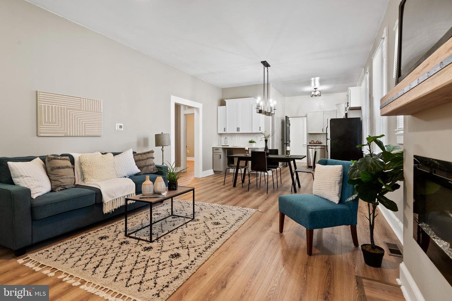 9 Waldron Avenue photo 6