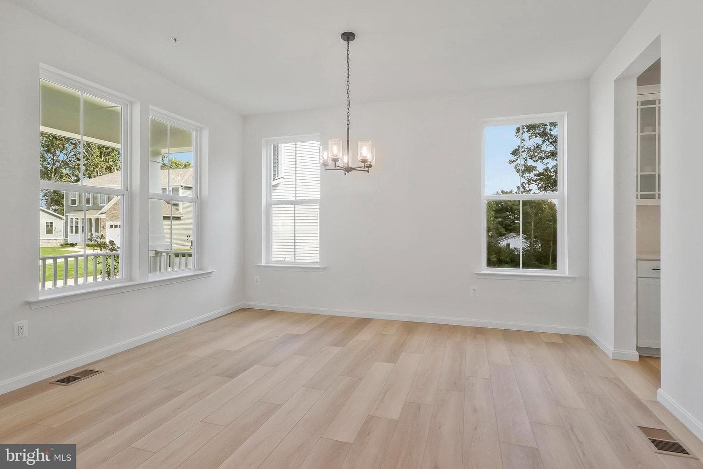 5700 Charlies Way photo 17