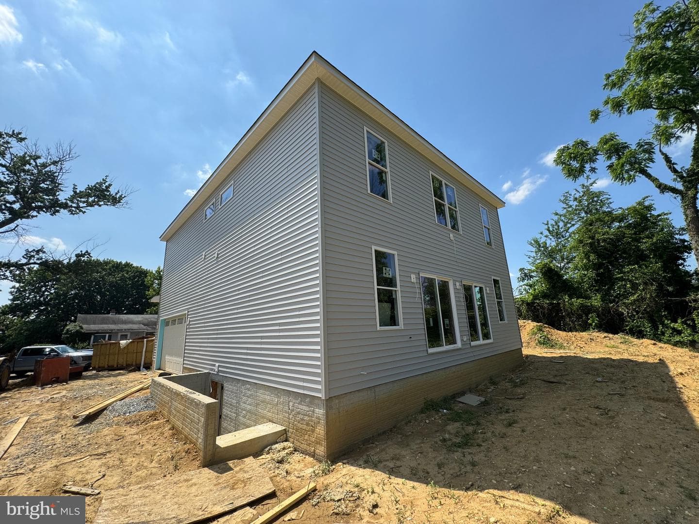 12 Rognel Avenue photo 2