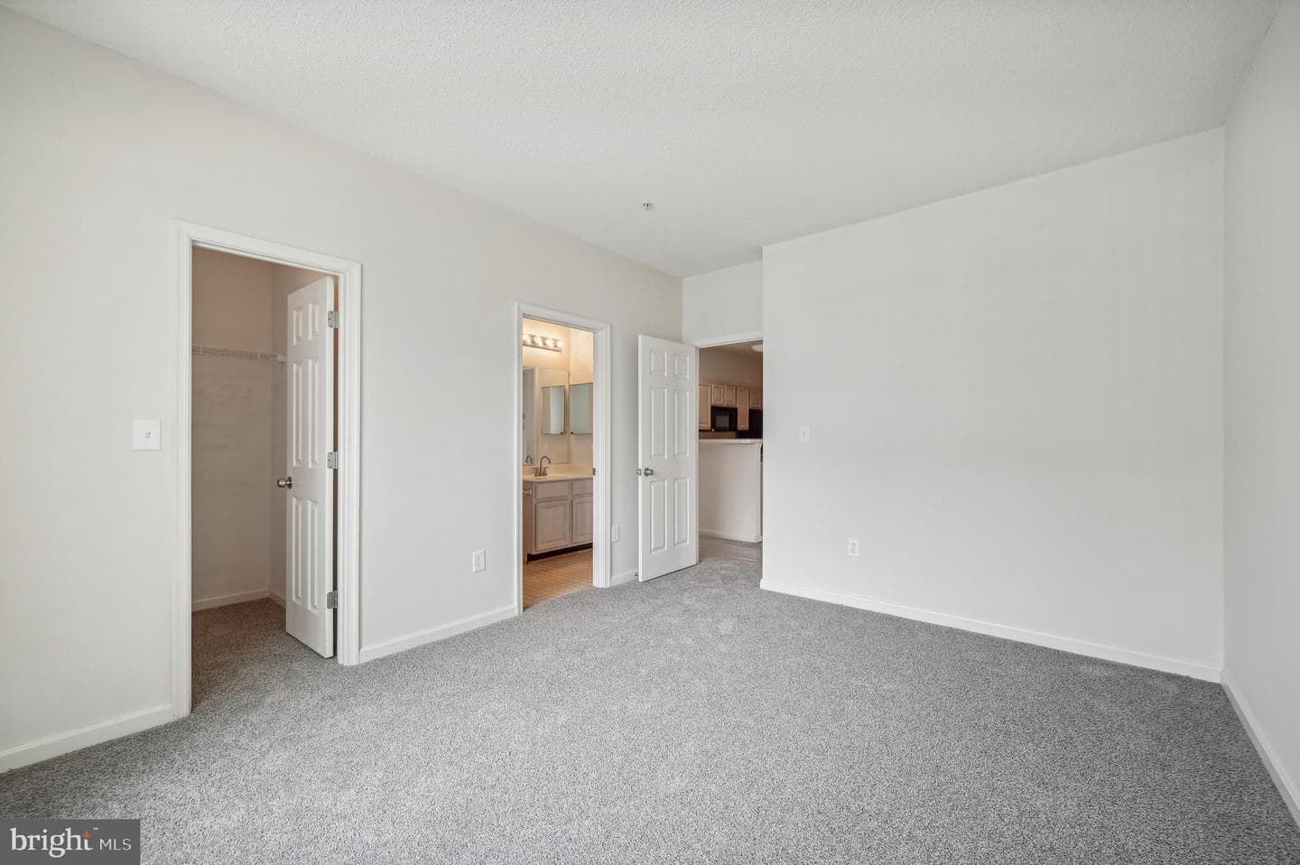7410 Hindon Circle #b2-201 photo 15