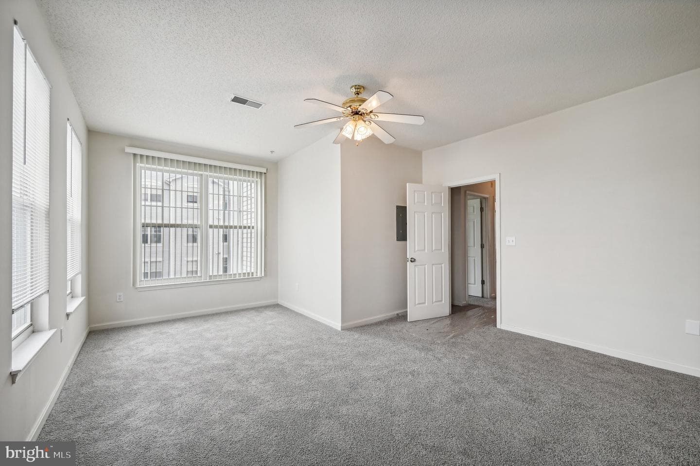 7410 Hindon Circle #b2-201 photo 17