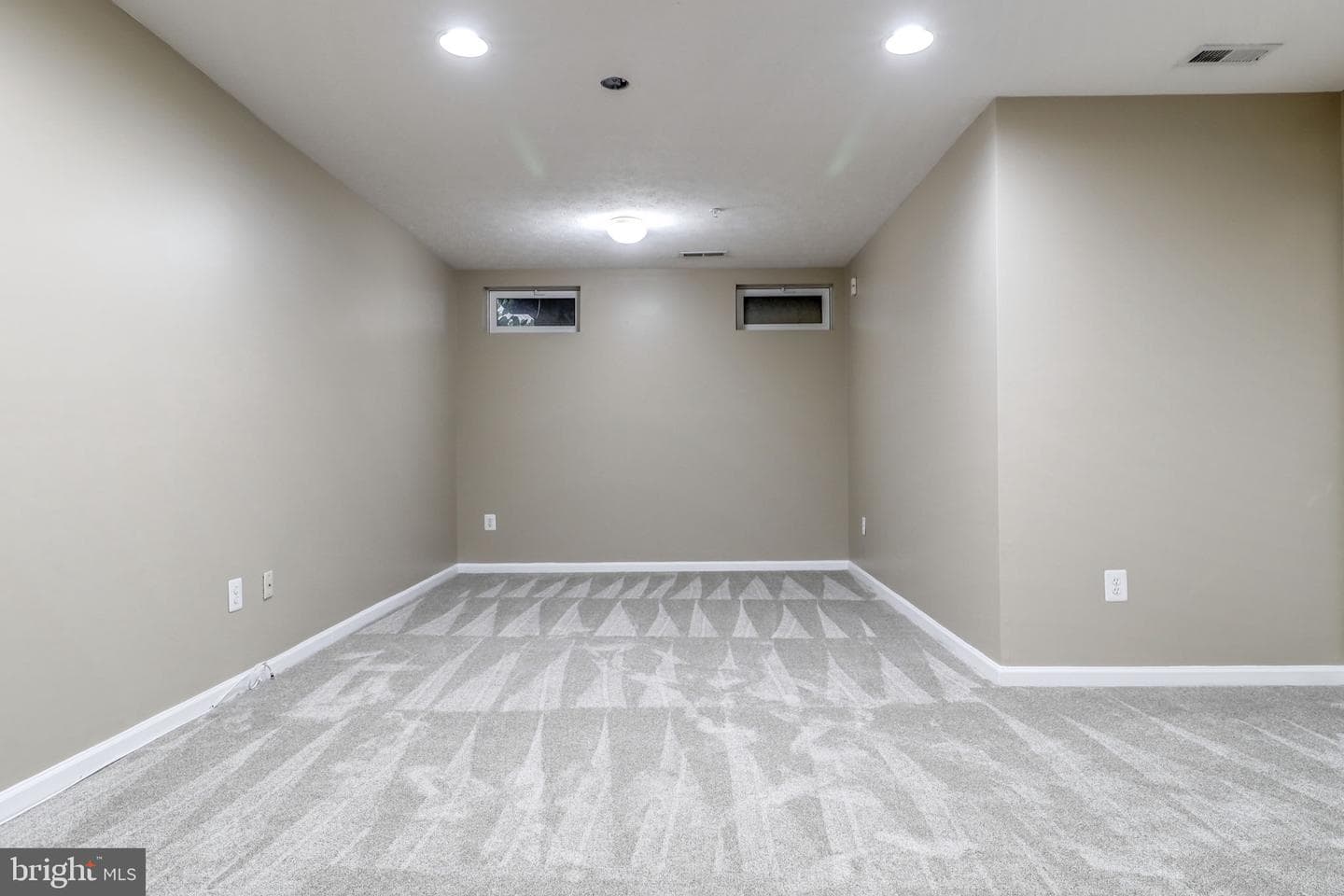 220 Oliver Heights Road photo 5