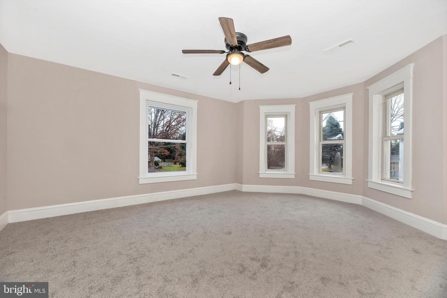 5427 Arcadia Avenue photo 27
