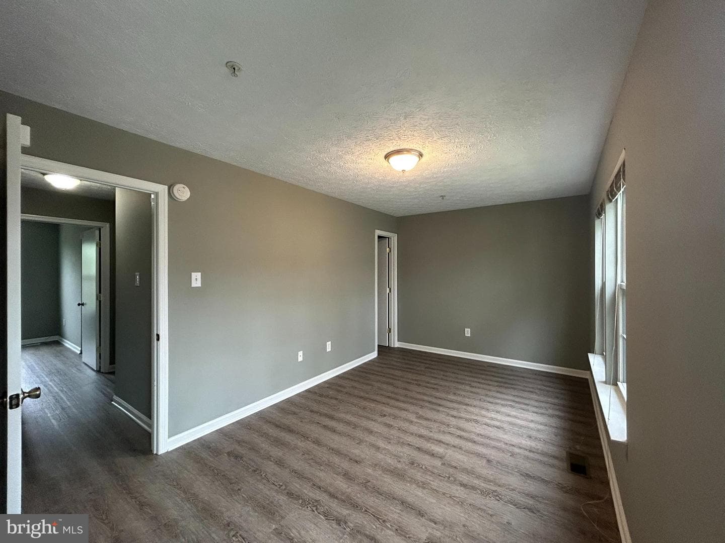 7624 Gladstone Road photo 17