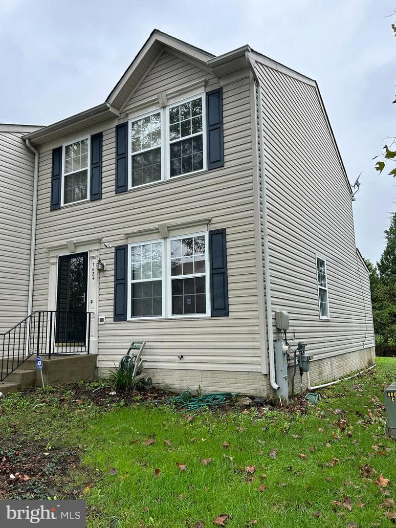 7624 Gladstone Road photo 2