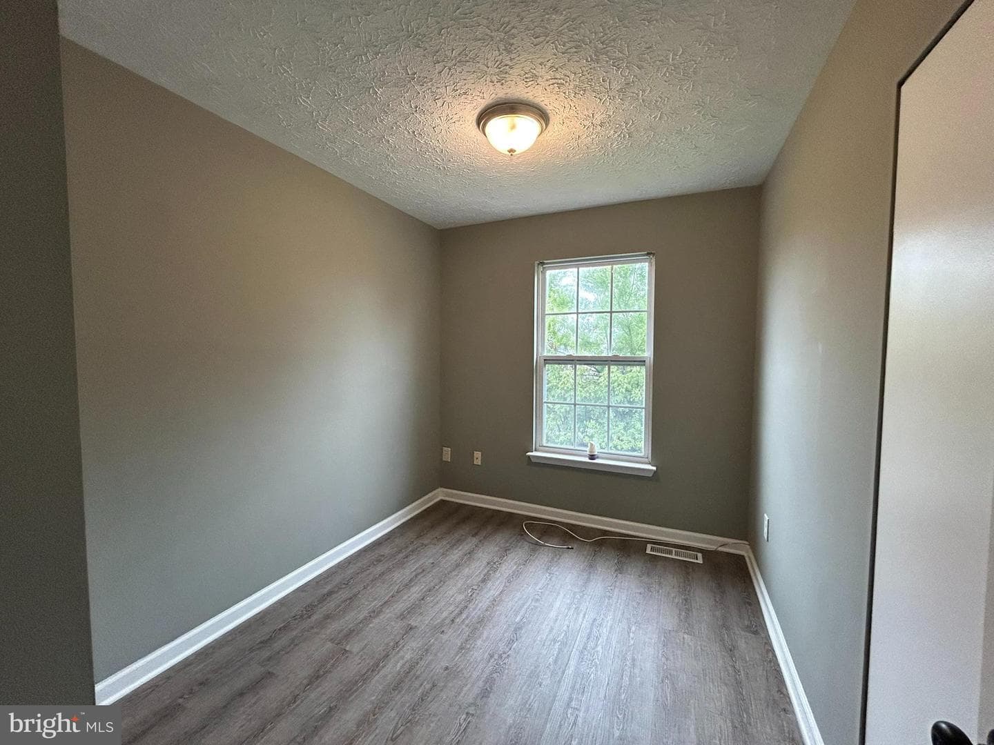 7624 Gladstone Road photo 21