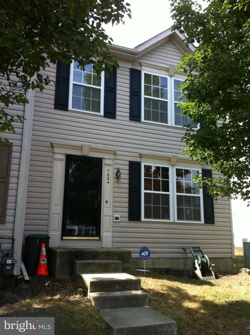 7624 Gladstone Road photo 3