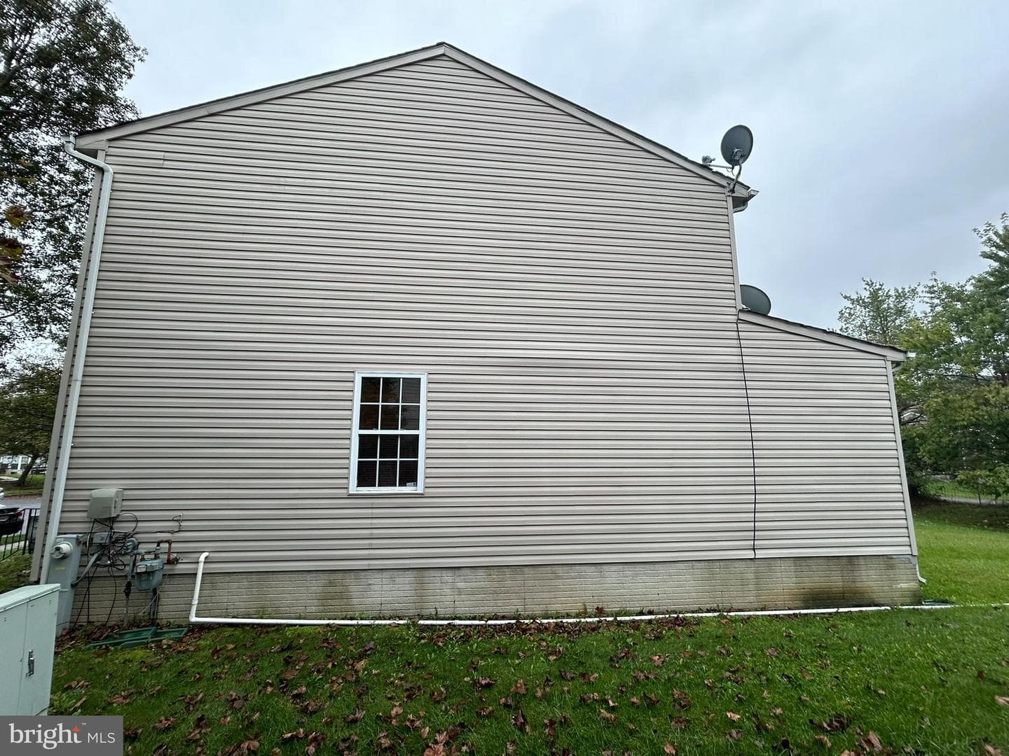 7624 Gladstone Road photo 35