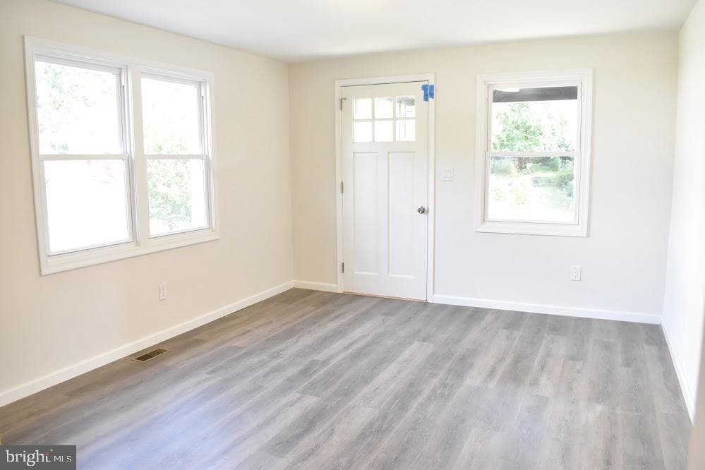 22 Hazel Avenue photo 2