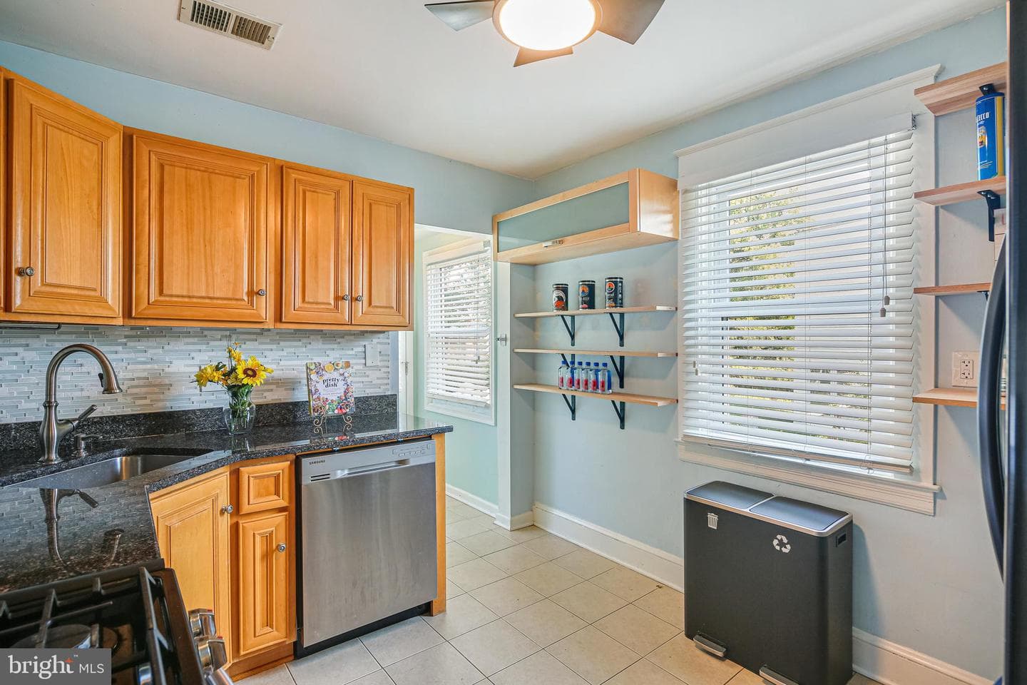 1242 Greystone photo 10