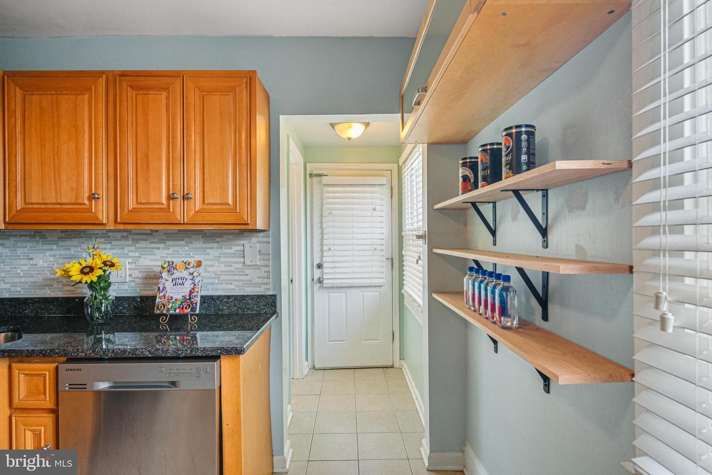 1242 Greystone photo 9